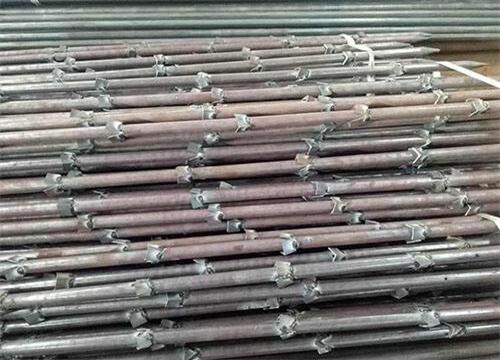 都江堰隧道钢花管